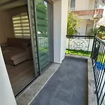 Ξενοδοχείο με διαμερίσματα Arti̇m 3*