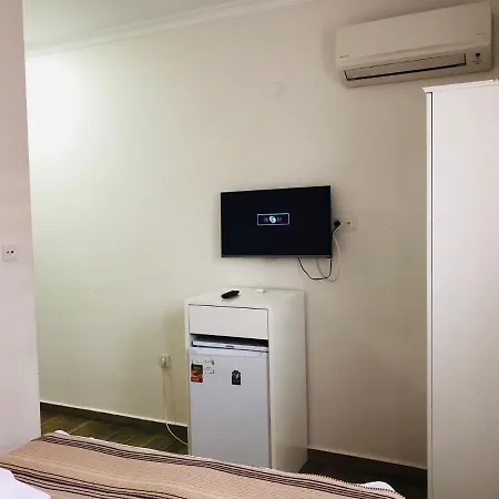 Aparthotel Arti̇m