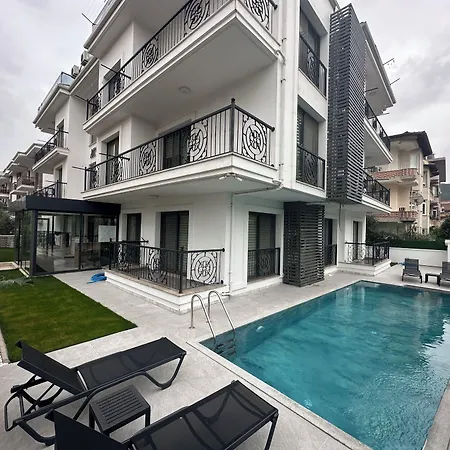 Apart Otel Arti̇m