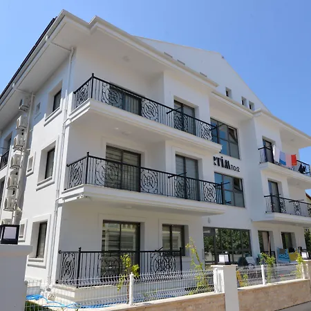 Arti̇m Apartahotel