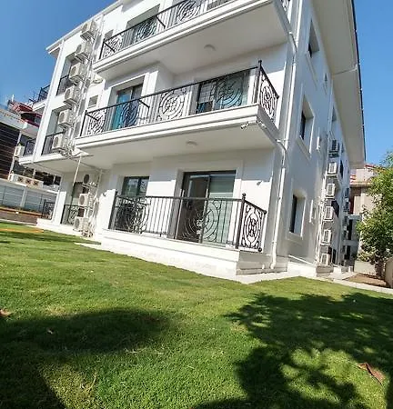 Aparthotel Arti̇m